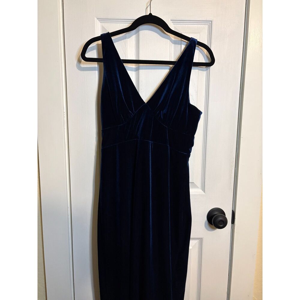 1.STATE Navy Velvet Dress Women’s Size M Sleeveless Ruched Back V‑Neck Cocktail